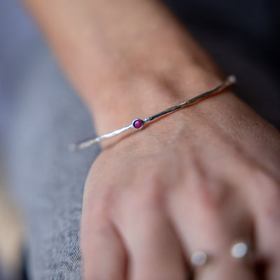 Laila Hammered Pink Sillimanite Silver Bangle