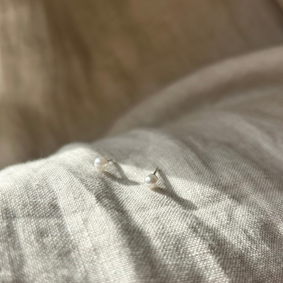 Marta Small Silver Pearl Studs 