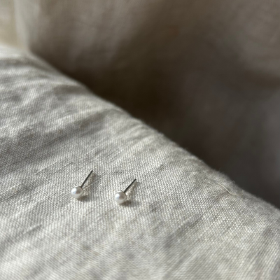 Marta Tiny Pearl Silver Studs